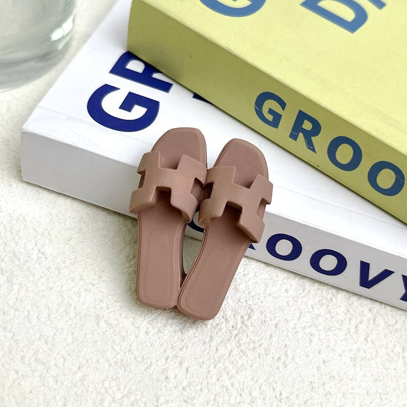 O slippers car diffuser